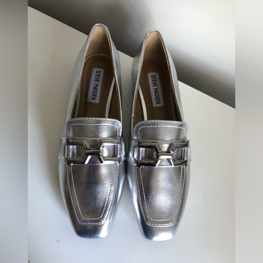 NEW Steve Madden Ryann Silver Flat Loafer Women